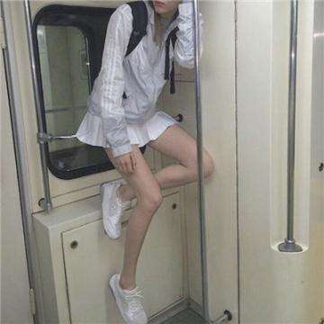 我在抬头你在看